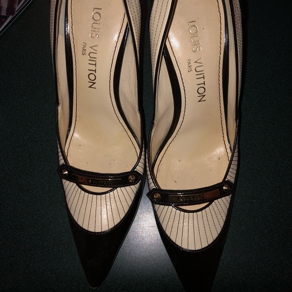 Louis Vuitton AUTHENTIC - Picture 1 of 6